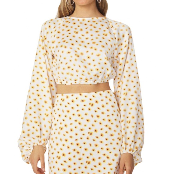 NWT WeWoreWhat Yellow Daisy Floral Long Sleeve Crop Top Elastic Hem Size XL - Picture 9 of 10